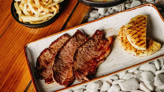 Troia Pizzaria & Restaurante - 3