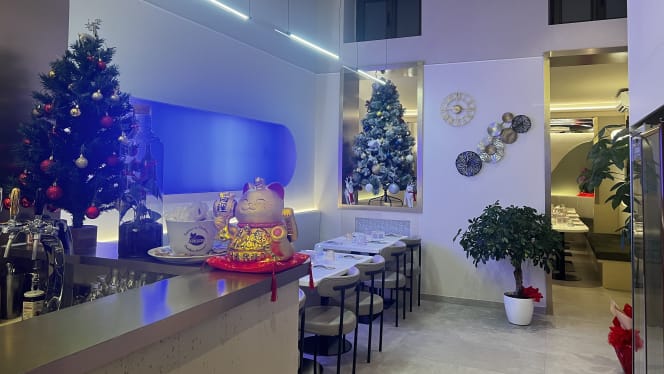 NOODLE RESTAURANT - 3