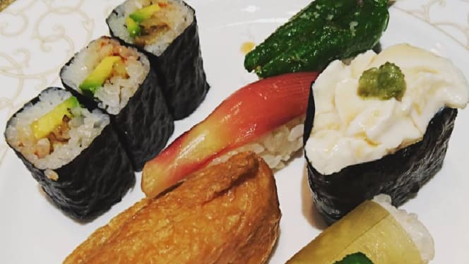 Yashin Sushi Bar - 2