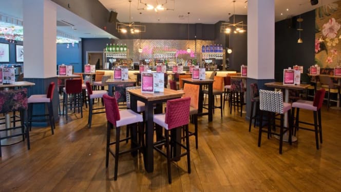 Slug and Lettuce Aldgate - 9