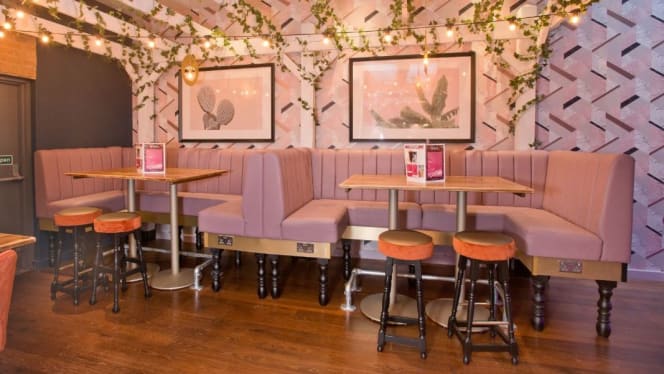 Slug and Lettuce Aldgate - 6