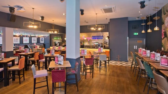 Slug and Lettuce Aldgate - 5