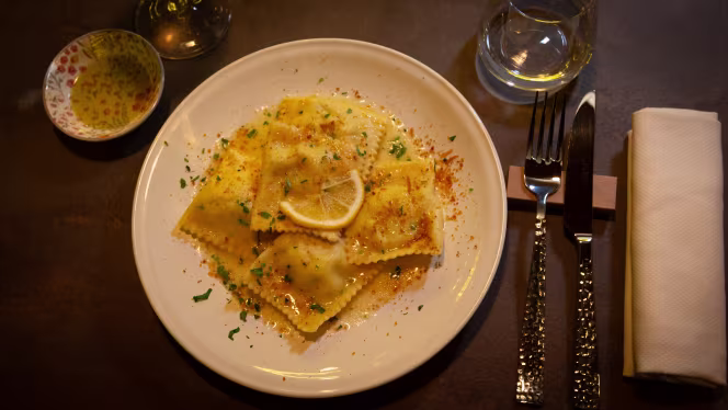 Connoisseur Restaurant - 0