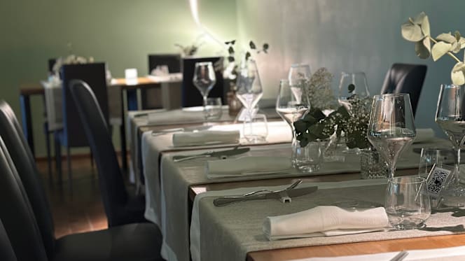 Q - Restaurant - 9