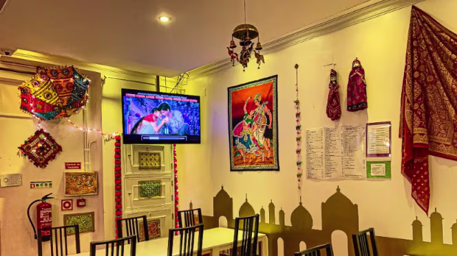 Farah's Tandoori - 8