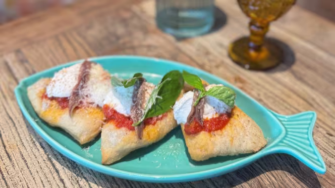 Queen Mamma - Waves - 9