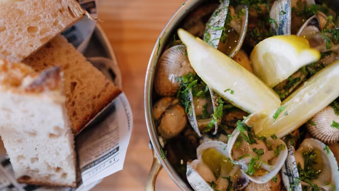 RENATA Restaurant &Terrace - 3