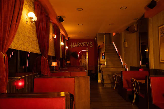 Harvey's The Invisible Bar - 5