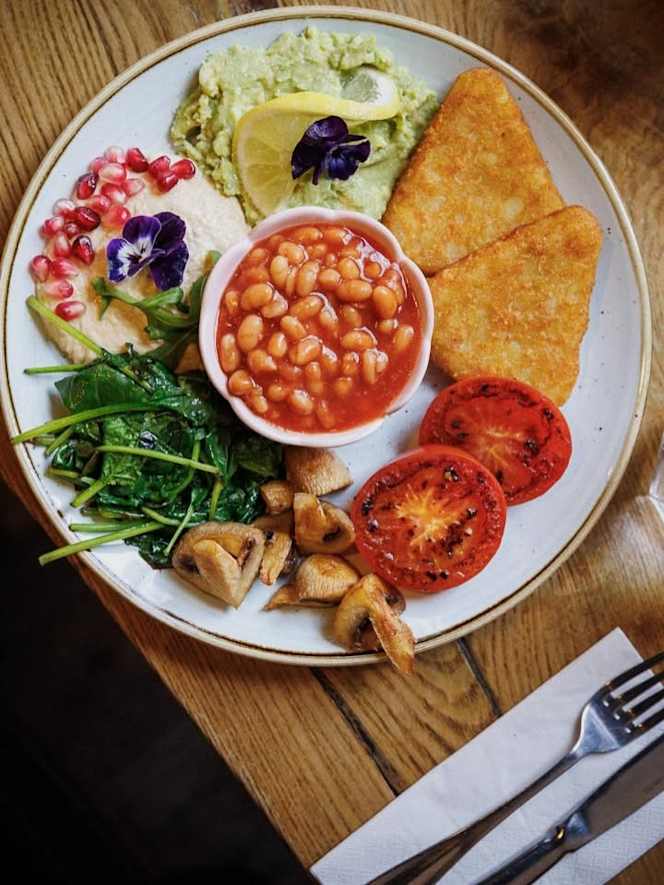 Mary's Cafe Bistro - 6