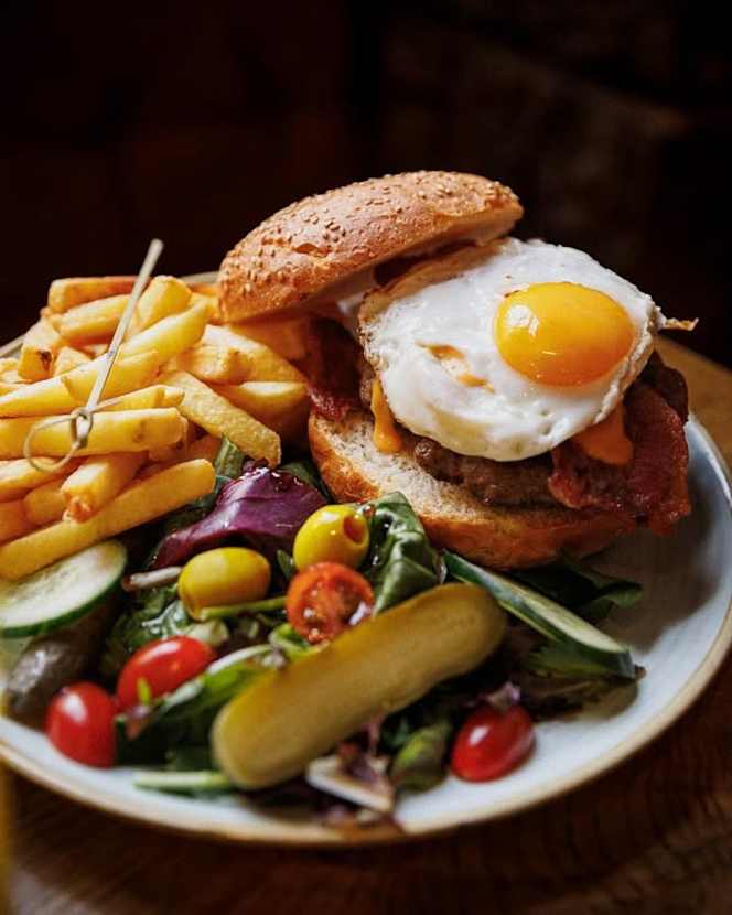 Mary's Cafe Bistro - 7