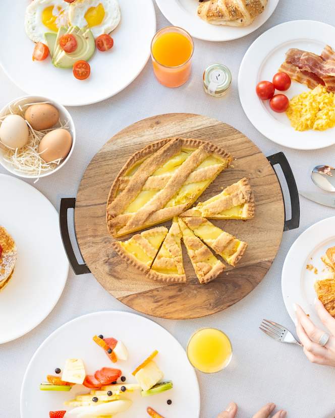 Equinox Lounge Bar - 8