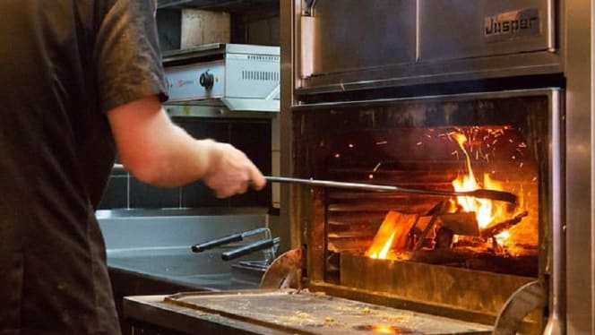 Le "J" Steakhouse - 5