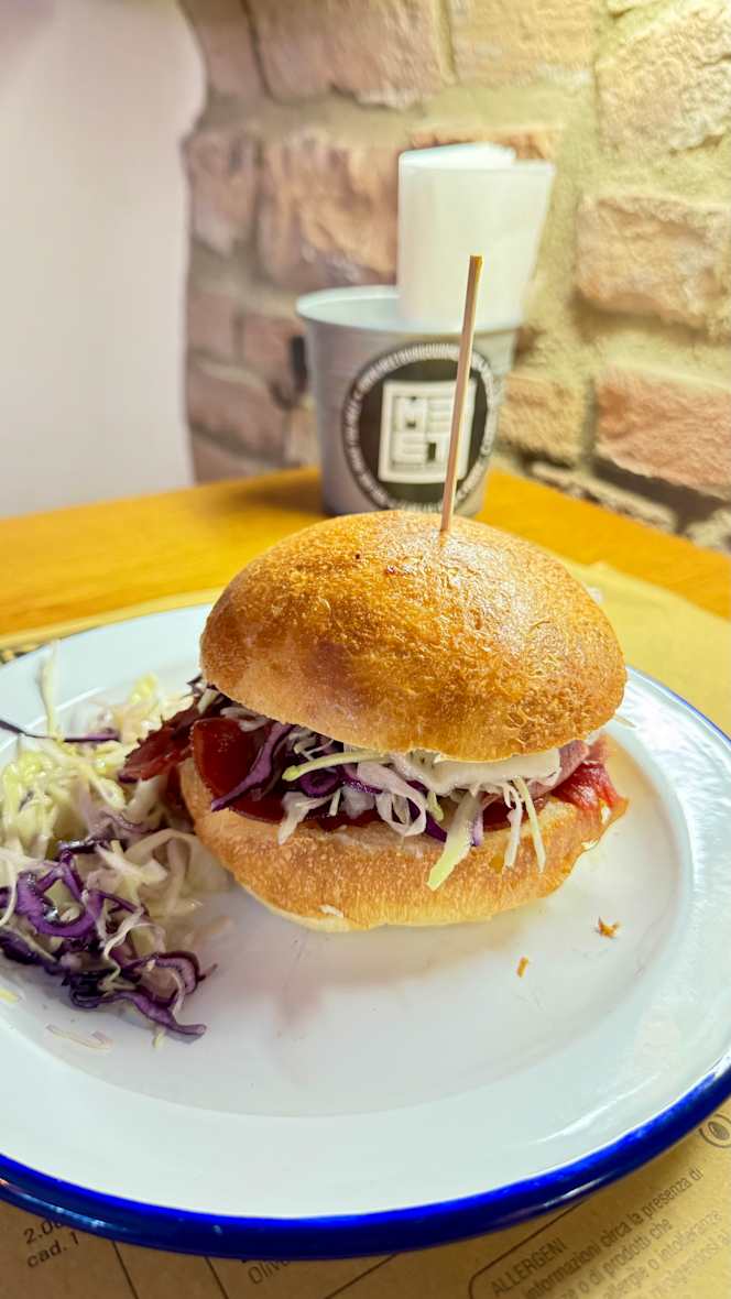 Meet Hamburger Gourmet - 6