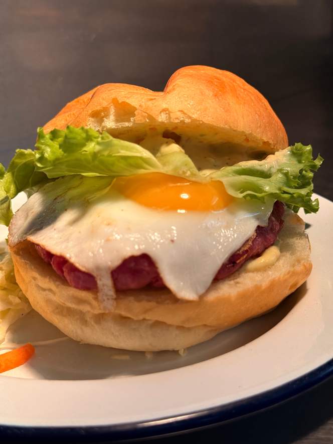 Meet Hamburger Gourmet - 1