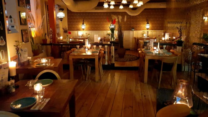 Café Restaurant Moro - 9