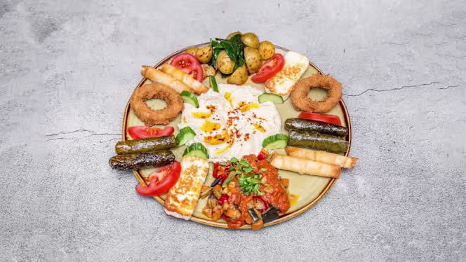 Chemen Cafe & Restaurant - 5