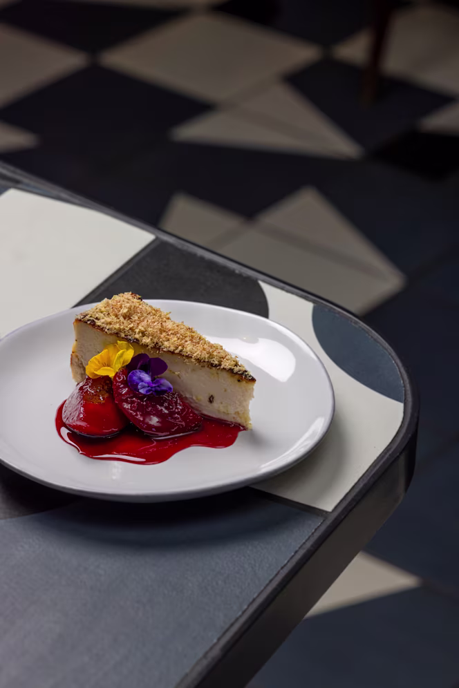 Art Yard Bar & Kitchen - 1