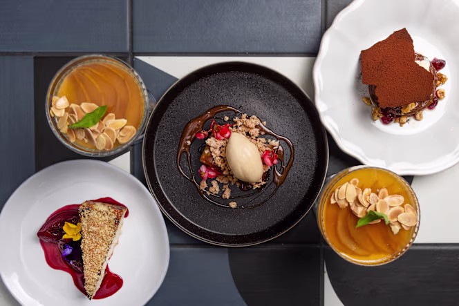 Art Yard Bar & Kitchen - 3