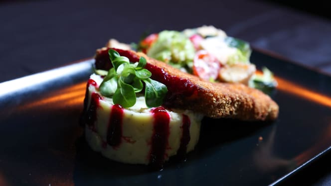 Nine Arches Lounge Bar & Restaurant - 6