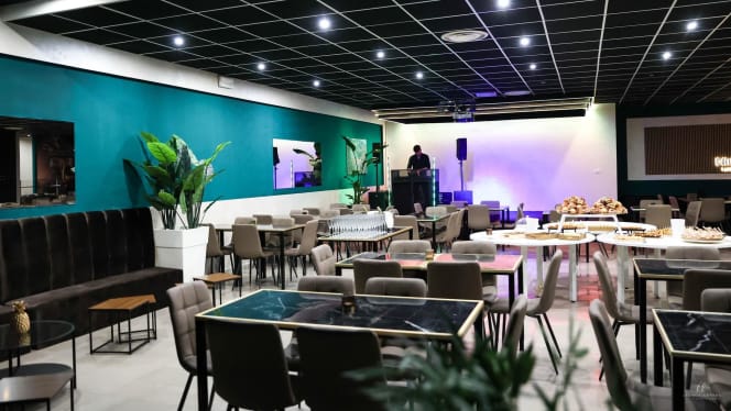 Nine Arches Lounge Bar & Restaurant - 0