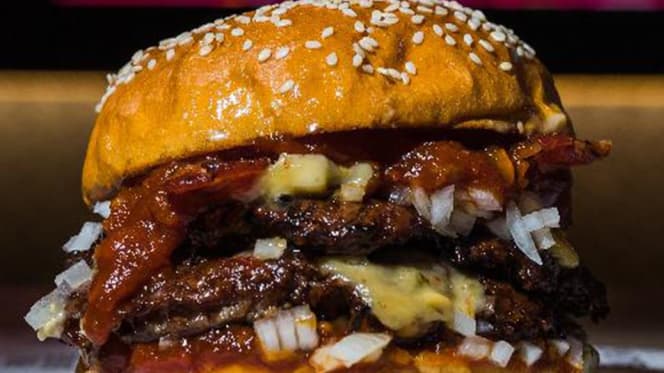 Prime Burgers & Smokehouse - 7