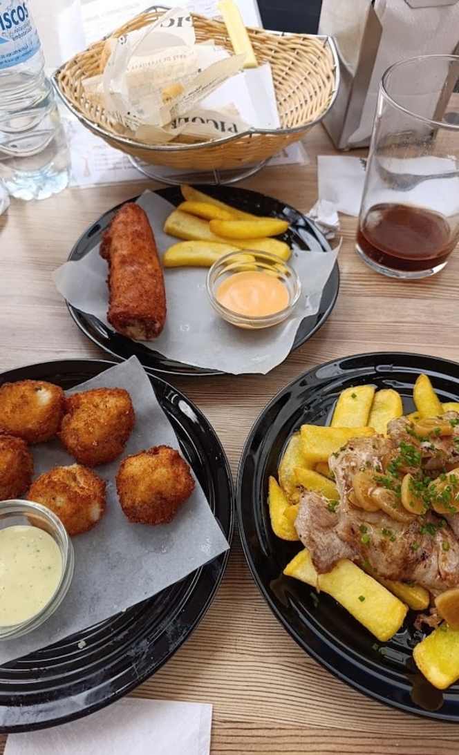 Mika Resto Bar - 3