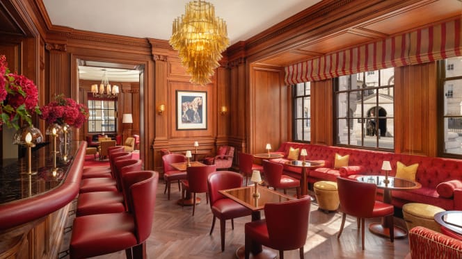 The Guards Bar and Lounge - 0
