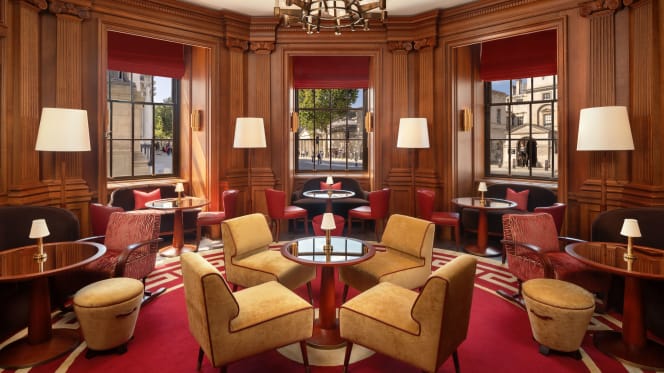 The Guards Bar and Lounge - 2