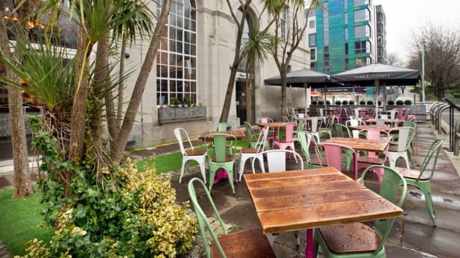 Slug and Lettuce Plymouth - 4