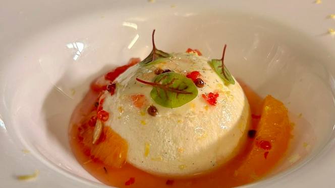 Ultimo Bistro & Wine Bar - 1