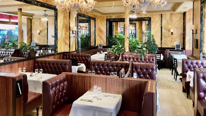 Le Copernic - Paris - 7