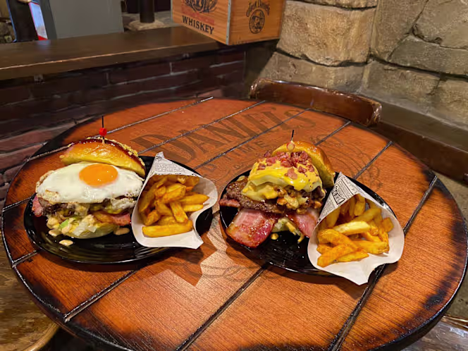 El Callejón Burger - 3