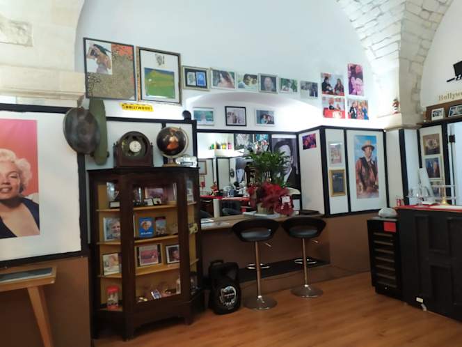 Hollywood Boulevard Restaurant - 1