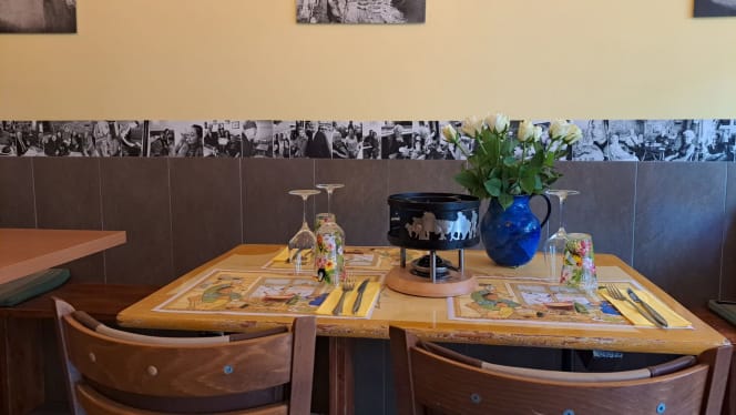 Cafe du Grutli - 8