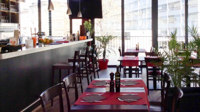 Italian Pub & Restaurant - 8