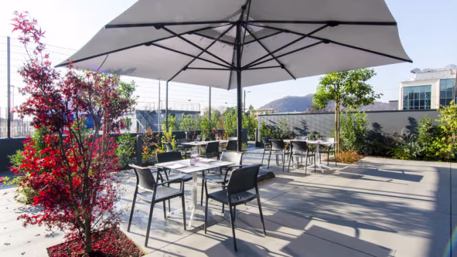 Lungolinea – Food Court - 7