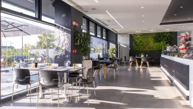 Lungolinea – Food Court - 2