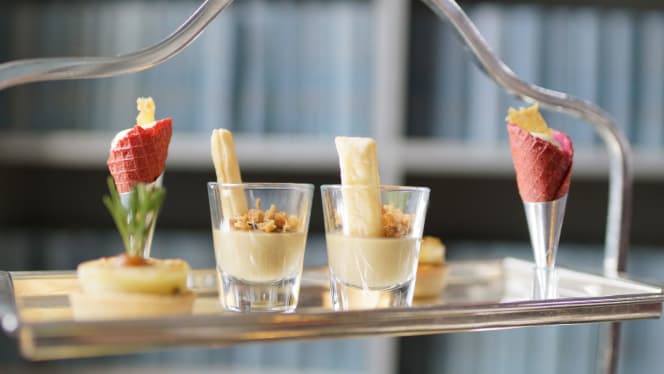 Colonnades at the Signet Library - 8