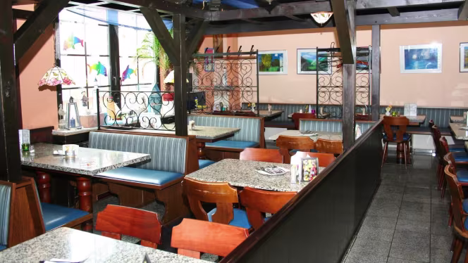 Hellas Grill-Restaurant - 6