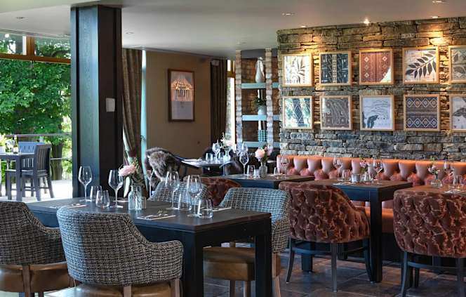 Champagne Bar @ Oulton Hall - 2