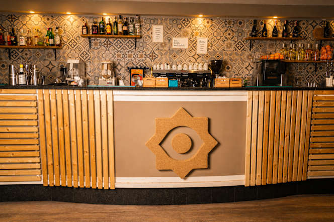 Benthos Palau - Bar Cocktail Bistrot - 9