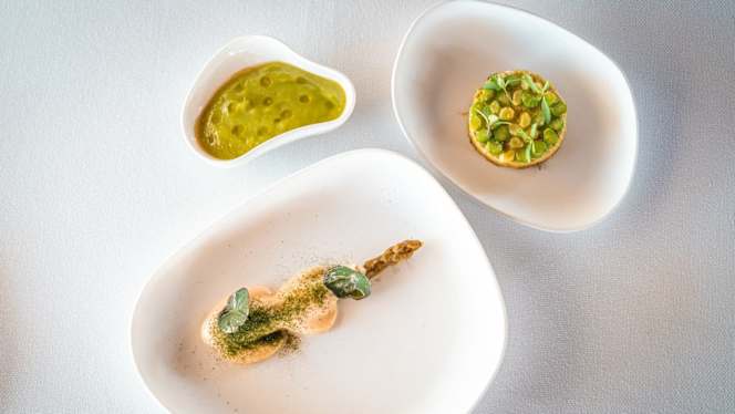 ZAYT Restaurant - 7