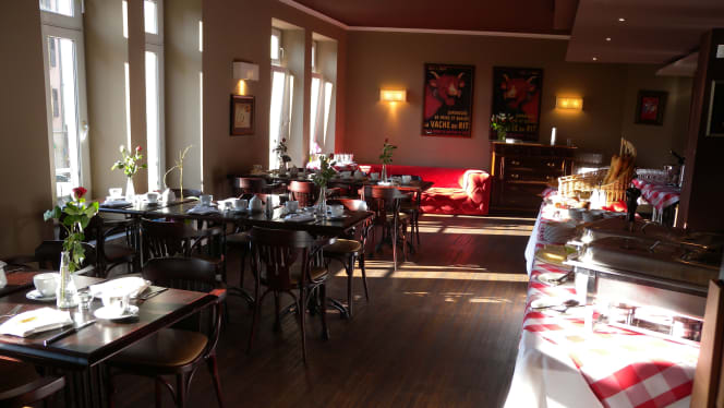 Baguette Jeanette Bistro - 8