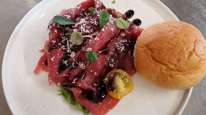 Giethoorn Burgers & Grill - 2