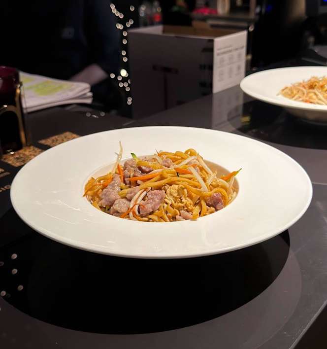 Mofi Restaurant - 2