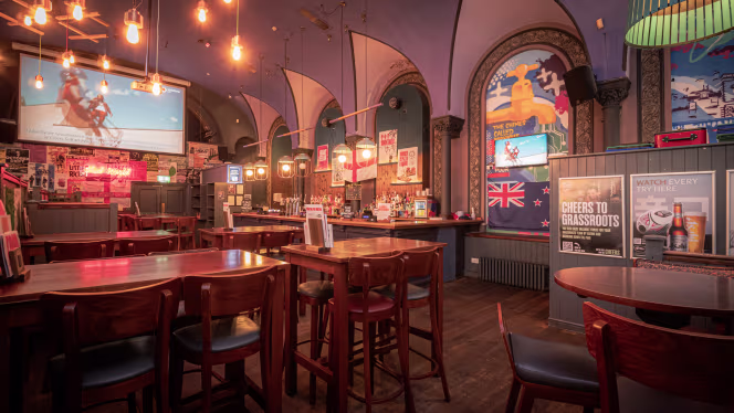 Tank & Paddle York - 6