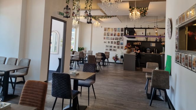 Parwaan Restaurant - 0