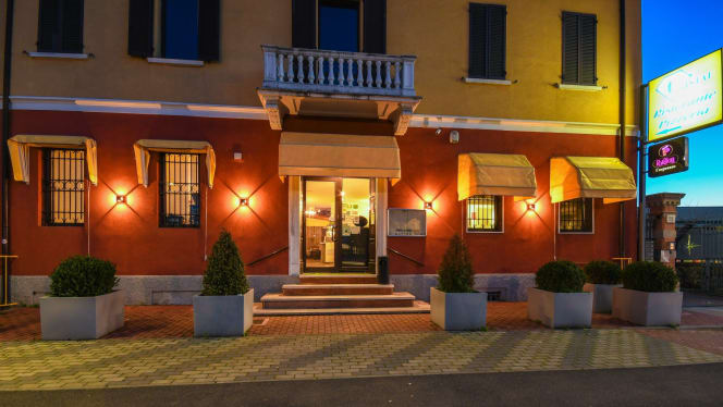 Pizzeria Ristorante Cristal - 1