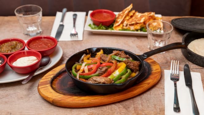 Primos Mexican Cantina - 3