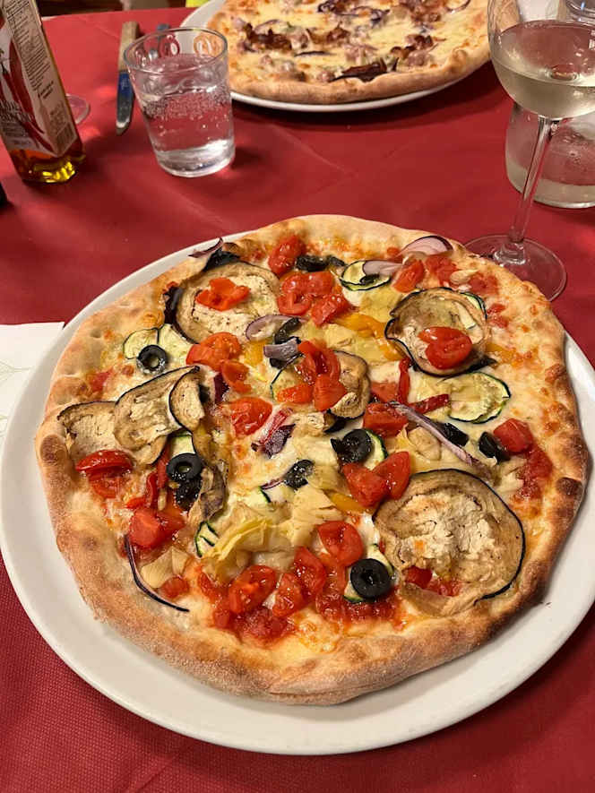 Pizzeria El Tornado - 4